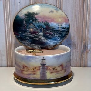 Retired 1999 Cottage By the Sea Music Box